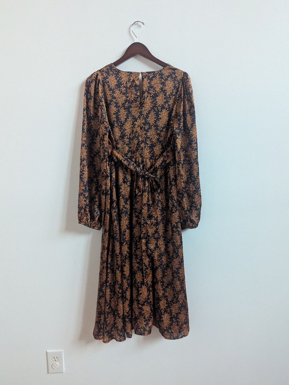 Lulus Dress Womens Medium Graceful Impression Black and Orange Floral Mid V-Neck - Picture 4 of 6